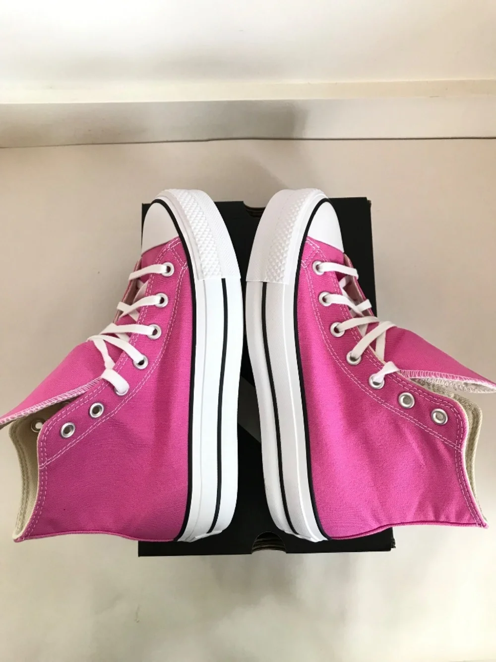 Converse All Stars new box